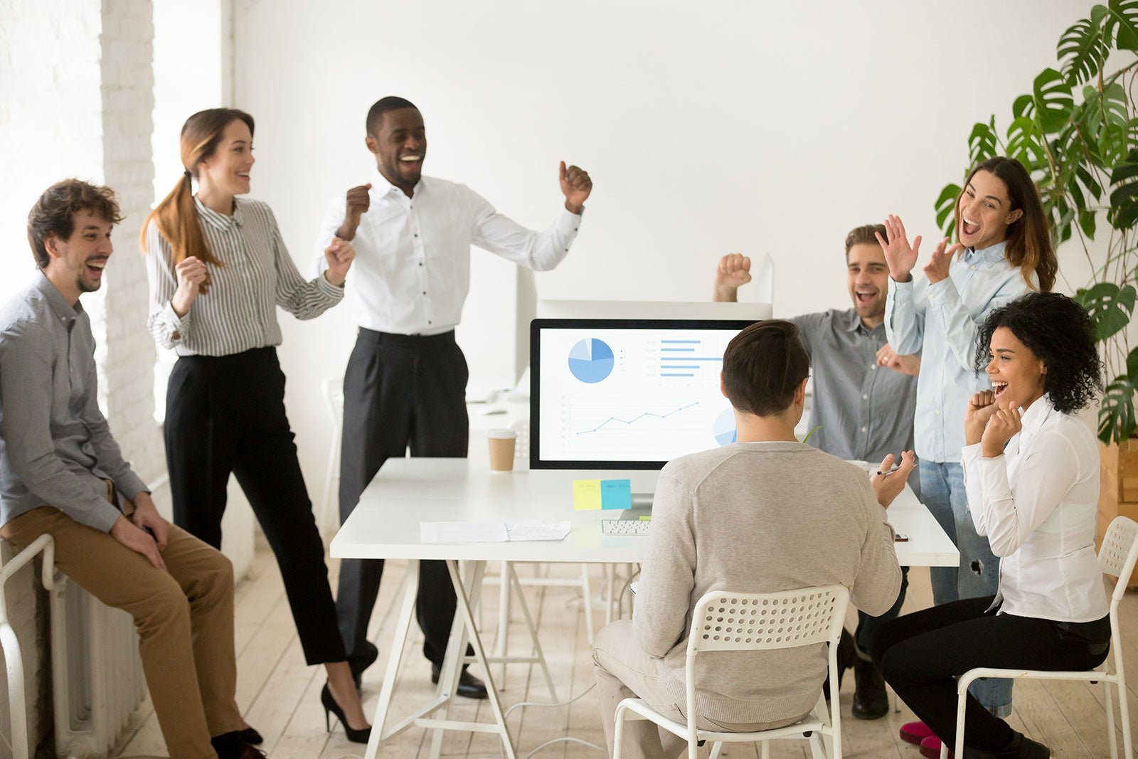 The Benefits of Employee Recognition - Hey Congrats!