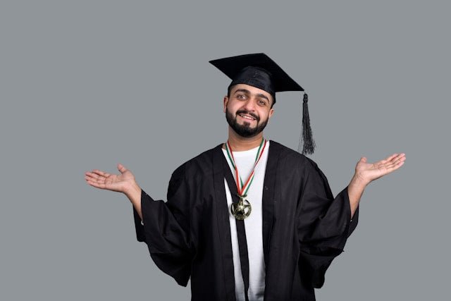 What’s the Difference Between a Bachelor of Arts and a Bachelor’s Degree? - Hey Congrats!